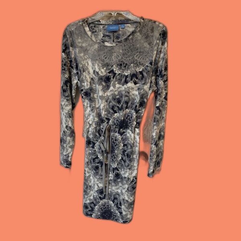 Simply Vera Dress. Size Lg.
